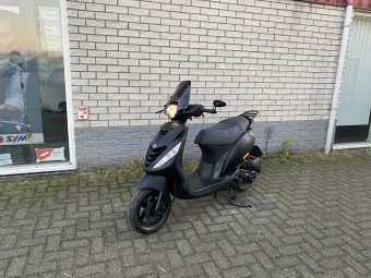 MOOIE PIAGGIO ZIP SP 45KM BROM MAT ZWART BJ2014 8000KM