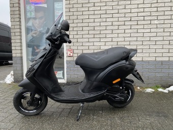 2-takt PIAGGIO ZIP SP LINE 45KM BROM MAT BLACK 2010 9000KM