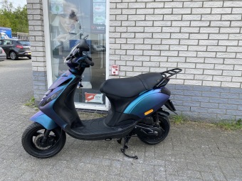 2-takt PIAGGIO ZIP SP LINE 45KM BROM MAT CAMELEON BJ2009 9000KM