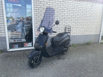 LEUKE SYM FIDDLE 2 BROM 45KM 4-TAKT MAT BLACK  BJ2019 13000KM VOL OPTIES
