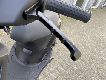 GAVE PIAGGIO ZIP SP 45 4-TAKT MAT ZWART BROM  BJ2017 7000KM 