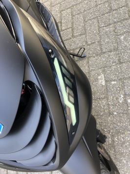 DIKKE PIAGGIO ZIP SP 45KM BROM 80CC BJ2017 8000KM VOL OPTIES
