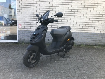JONGE PIAGGIO ZIP SP 45KM BROM MAT BALCK BJ2024 6000KM