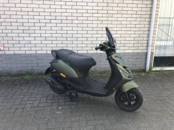 GAVE PIAGGIO ZIP SP 45KM BROM MAT GROEN BJ2022 2300KM