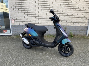 2-takt SUPER SNELLE PIAGGIO ZIP 2T SP LINE CAMELEON 6000KM 70CC 
