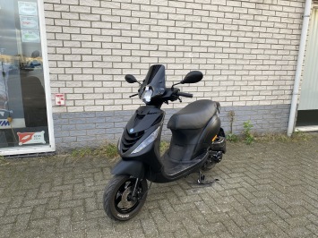 MOOIE PIAGGIO ZIP SP 45KM BROM MAT ZWART BJ2014 10.000KM