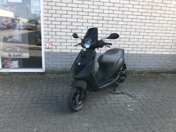 GAVE PIAGGIO ZIP SP 45KM BROM MAT BLACK BJ2011 6000KM 4-TAKT