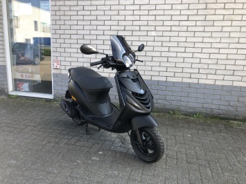 GAVE PIAGGIO ZIP SP 45KM BROM MAT BLACK BJ2011 6000KM 4-TAKT