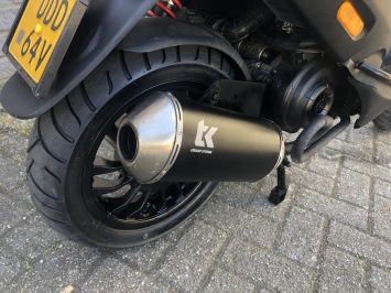 DE DIKSTE PIAGGIO ZIP SP 45KM 4T MAT BLACK BJ2015 9000KM SPRINT