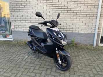 GAVE YAMAHA AEROX R 45KM BROM MAT BLACK BJ2016 10.000KM