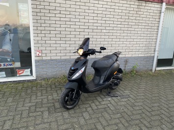MOOIE PIAGGIO ZIP SP 45KM BROM MAT ZWART BJ2014 8000KM