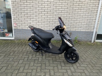 MOOIE PIAGGIO ZIP SP 45KM BROM MAT ZWART BJ2014 8000KM