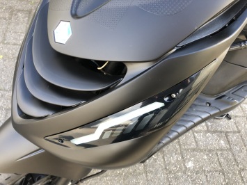 GAVE PIAGGIO ZIP SP 45KM BROM MAT ZWART BJ2017 6000KM ALPHA LED 