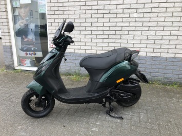 GAVE PIAGGIO ZIP SP 45KM BROM JAGUAR GROEN BJ2014 7000KM 