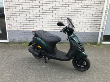 GAVE PIAGGIO ZIP SP 45KM BROM JAGUAR GROEN BJ2014 7000KM 