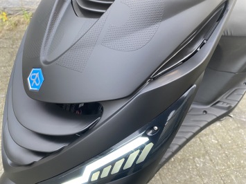 JONGE PIAGGIO ZIP SP 45KM BROM MAT ZWART BJ2022 5000KM