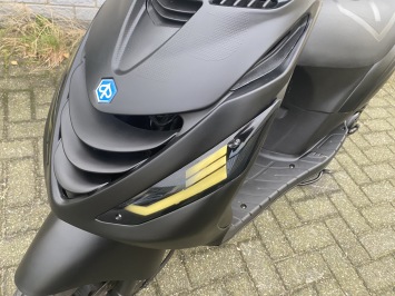 GAVE PIAGGIO ZIP SP 45KM BROM MAT ZWART BJ2017 5000KM