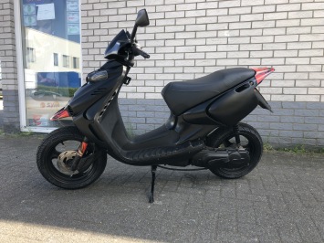 DIKKE BETA ARK 45KM 2-TAKT AC MINARELLIE HORIZONTAAL BJ2007 17000KM