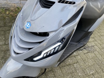 JONGE PIAGGIO ZIP SP 45KM BROM NARDO GREY  BJ2024 4000KM