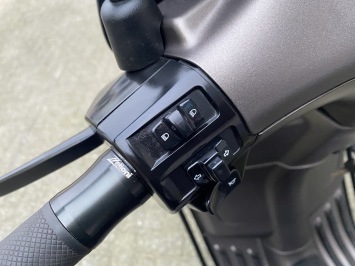 GAVE VESPA SPRINT S 45KM BROM 4T MAT BRUIN SPECIAL 8000KM BJ2019