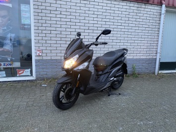 HELE MOOIE SYM JET 14 BROM 45KM 4-TAKT MAT BLACK BJ2020 9000KM