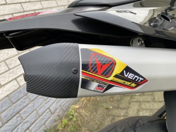{HONDA MOTOR}Nieuwe: VENT DERAPAGE 50 BLACK ON BLACK EDITION  50 DERBI SCHERCO BETA