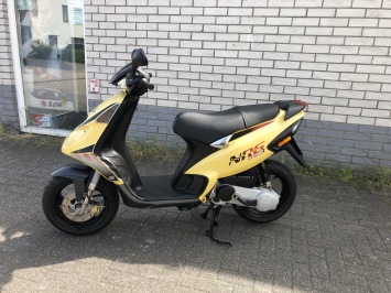 PRACHTIGE PIAGGIO NRG MC 3 ac  BJ2004 8800KM LEMON YELLOW 8800KM 2-takt