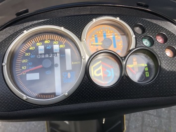 PRACHTIGE PIAGGIO NRG MC 3 ac  BJ2004 8800KM LEMON YELLOW 8800KM 2-takt