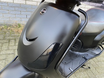 GAVE SYM FIDDLE 2 BROM 45KM 4-TAKT BLACK ON BLACK BJ2018 11000KM VOL OPTIES