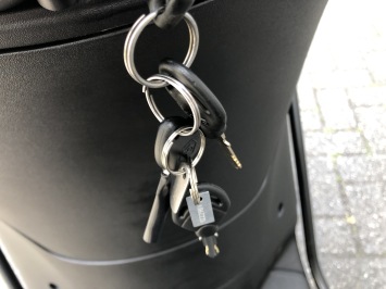 MOOIE PIAGGIO ZIP SP 45KM BROM MAT ZWART BJ2021 6000KM