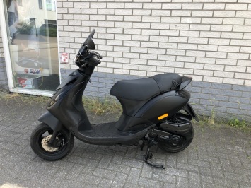 GAVE PIAGGIO ZIP SP 45KM BROM MAT BLACK BJ2010 9000KM 4-TAKT