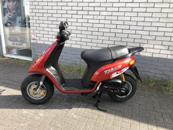 PRACHTIGE PIAGGIO TYPHOON ac TEC BJ1999 7100KM zgan 2-takt