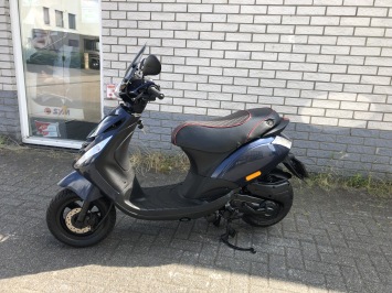  DIKKE PIAGGIO ZIP SP 45KM midnight bleu BJ2014 8000KM 4T