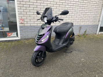 GAVE PIAGGIO ZIP SP 45 4-TAKT MAT DRAGON  BROM  BJ2021 4000KM 