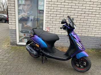 DIKKE PIAGGIO ZIP SP 45KM BROM CAMELEON  BJ2020 3700KM