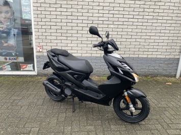 MOOIE YAMAHA AEROX R 45KM BROM BLACK MAGIC BJ2014 7.000KM