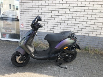 GAVE PIAGGIO ZIP SP 45KM BROM MAT DRAGON CAMELEON BJ2021 4000KM