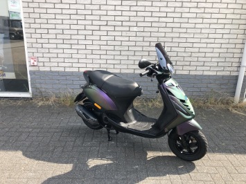 GAVE PIAGGIO ZIP SP 45KM BROM MAT DRAGON CAMELEON BJ2018 6000KM