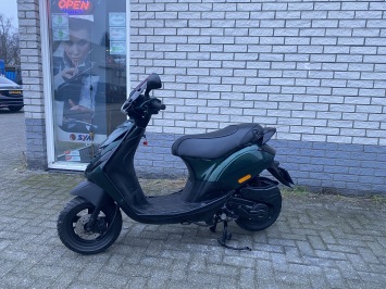 DIKKE PIAGGIO ZIP SP 45KM BROM JAGUAR GREEN BJ2017 7000KM