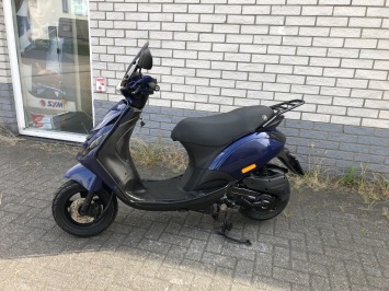 MOOIE PIAGGIO ZIP SP 45 4T BMW BLAUW BROM BJ2013 8000KM