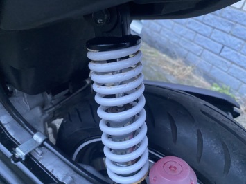 NIEUWSTAAT YAMAHA AEROX R 2-TAKT 45KM BROM NAKED BJ2013 6000KM