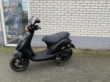 JONGE PIAGGIO ZIP SP 45KM BROM MAT BLACK BJ2024 4000KM