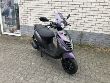 JONGE PIAGGIO ZIP SP 45KM BROM MAT DRAGON BJ2024 6000KM