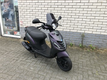 DIKKE PIAGGIO ZIP SP 45KM BROM MAT DRAGON BJ2014 9000KM