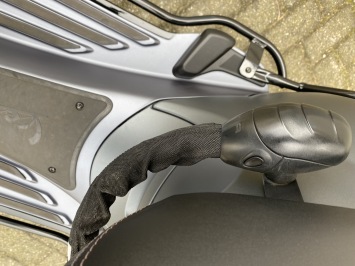 LEUKE VESPA SPRINT S 45KM BROM MAT GREY BJ2018 9000KM VOL OPTIES