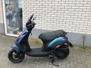  DIKKE PIAGGIO ZIP SP 45 4-TAKT MAT CAMELEON BROM  BJ2016 8000KM 