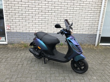  DIKKE PIAGGIO ZIP SP 45 4-TAKT MAT CAMELEON BROM  BJ2016 8000KM 