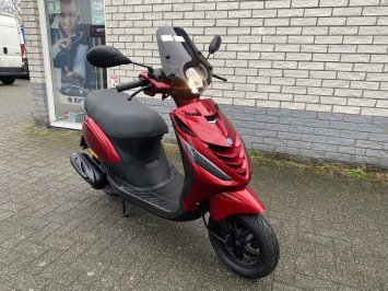 GAVE PIAGGIO ZIP SP 45KM BROM CANDY RED BJ2013 6000KM