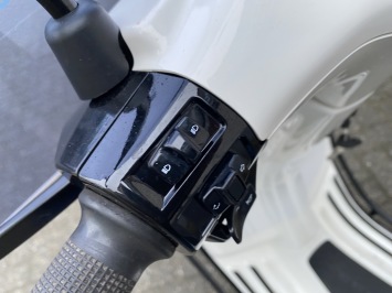 GAVE VESPA SPRINT S 45KM BROM BLACK ON WHITE BJ2017 9000KM