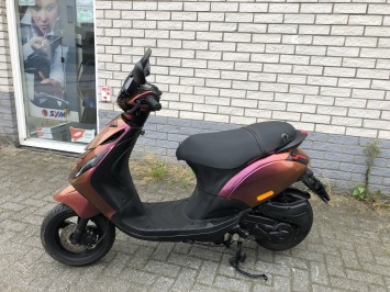 DIKKE PIAGGIO ZIP SP 45 4-TAKT CAMELEON BROM BJ2012  7000KM